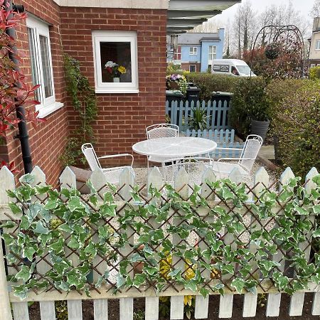 Bed and Breakfast Tisi Choice Northfleet Exterior foto